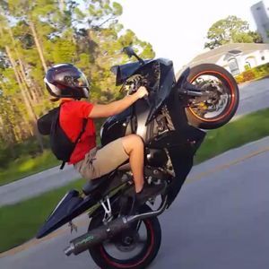 Meet your Posher, Hunter